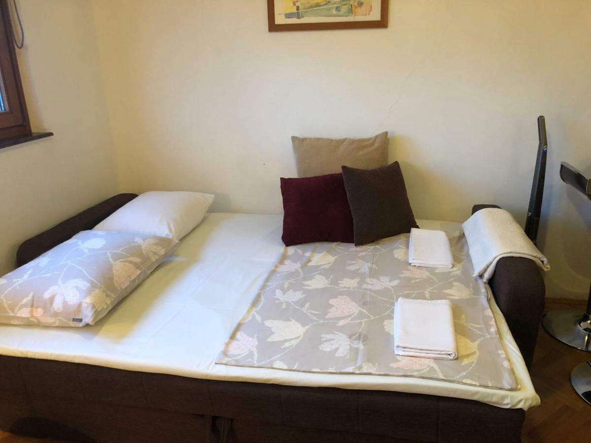 Garsonjera Katarina Apartamento Split Exterior foto